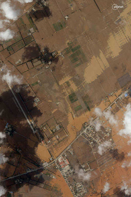 Imagem de satélite de área rural vista de cima