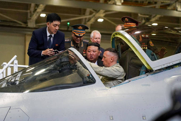 Kim visita fábricas de caças na Rússia e aumenta temor de parceria militar