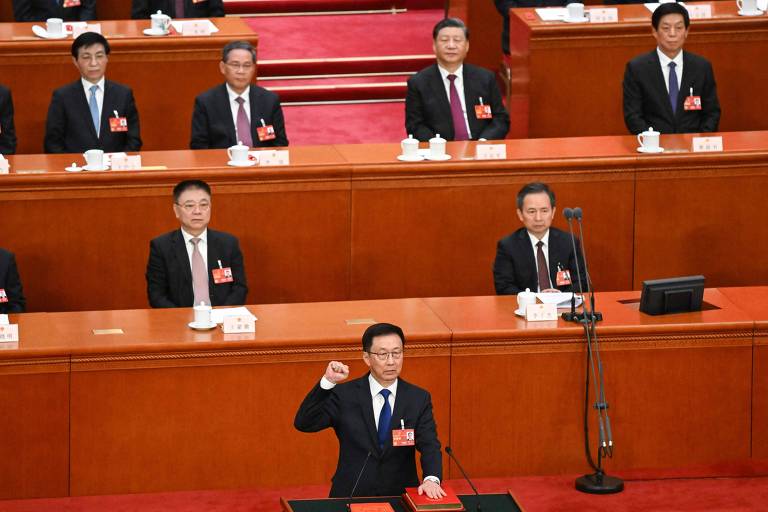 Han Zheng, vice de Xi Jinping, após ser eleito para o cargo durante Congresso Nacional do Povo, reunião legislativa anual da China, em Pequim