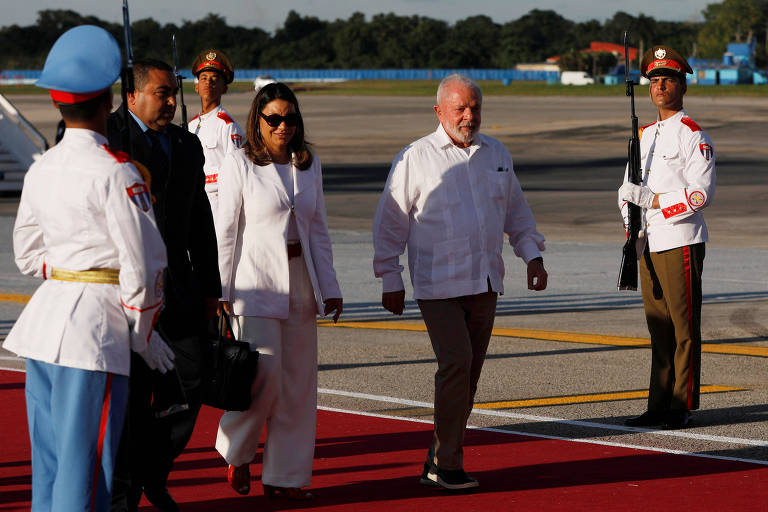 Lula chega a Cuba e deve criticar embargo dos EUA contra a ilha