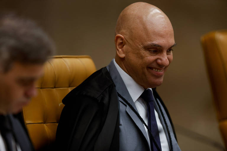 Alexandre de Moraes durante sessão do STF de julgamento dos réus dos atos golpistas de 8 de janeiro