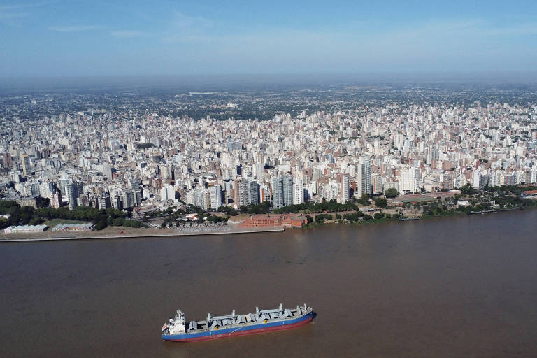 Pedágio em hidrovia coloca Brasil e Paraguai contra Argentina e gera crise