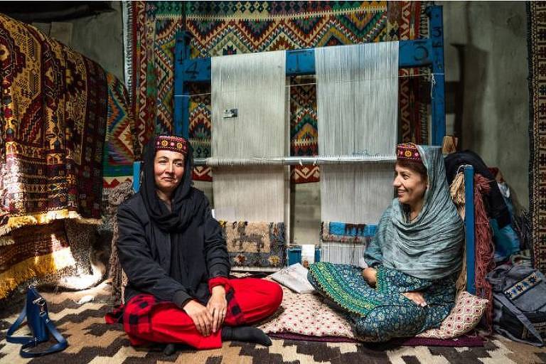 Korgah é uma fábrica de tapetes dirigida por mulheres localizada dentro de uma casa de 400 anos.