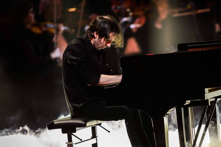 Pianista de 26 anos recebe prêmio raro e o compara a carta de 'Harry Potter'