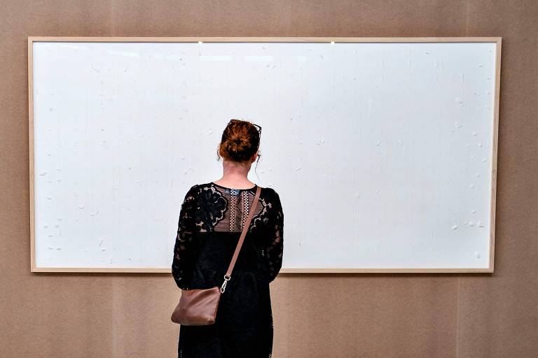 Artista é condenado a pagar R$ 363 mil a museu por telas em branco