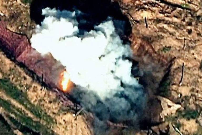 Imagem de drone azeri mostra destruição de uma posição em Nagorno-Karabakh