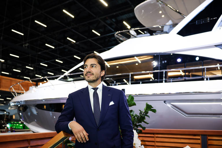 Francesco Caputo, CEO da empresa Azimut, no São Paulo Boat Show