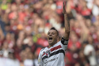 Brasileiro Championship - Flamengo v Sao Paulo