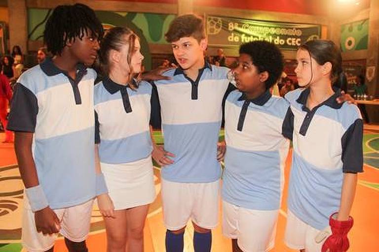 Time de futebol do Centro Esportivo em 'A Infância de Romeu e Julieta'