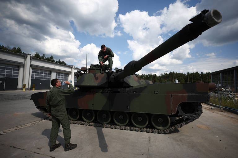 Tanques americanos vão queimar na Ucrânia, diz Rússia