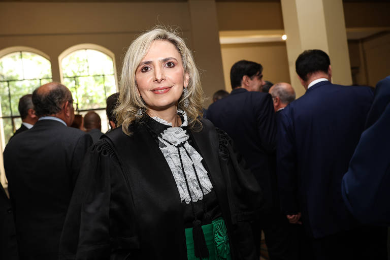 Ludhmila Hajjar recebe ministros, políticos e artistas em sua posse como professora titular da USP