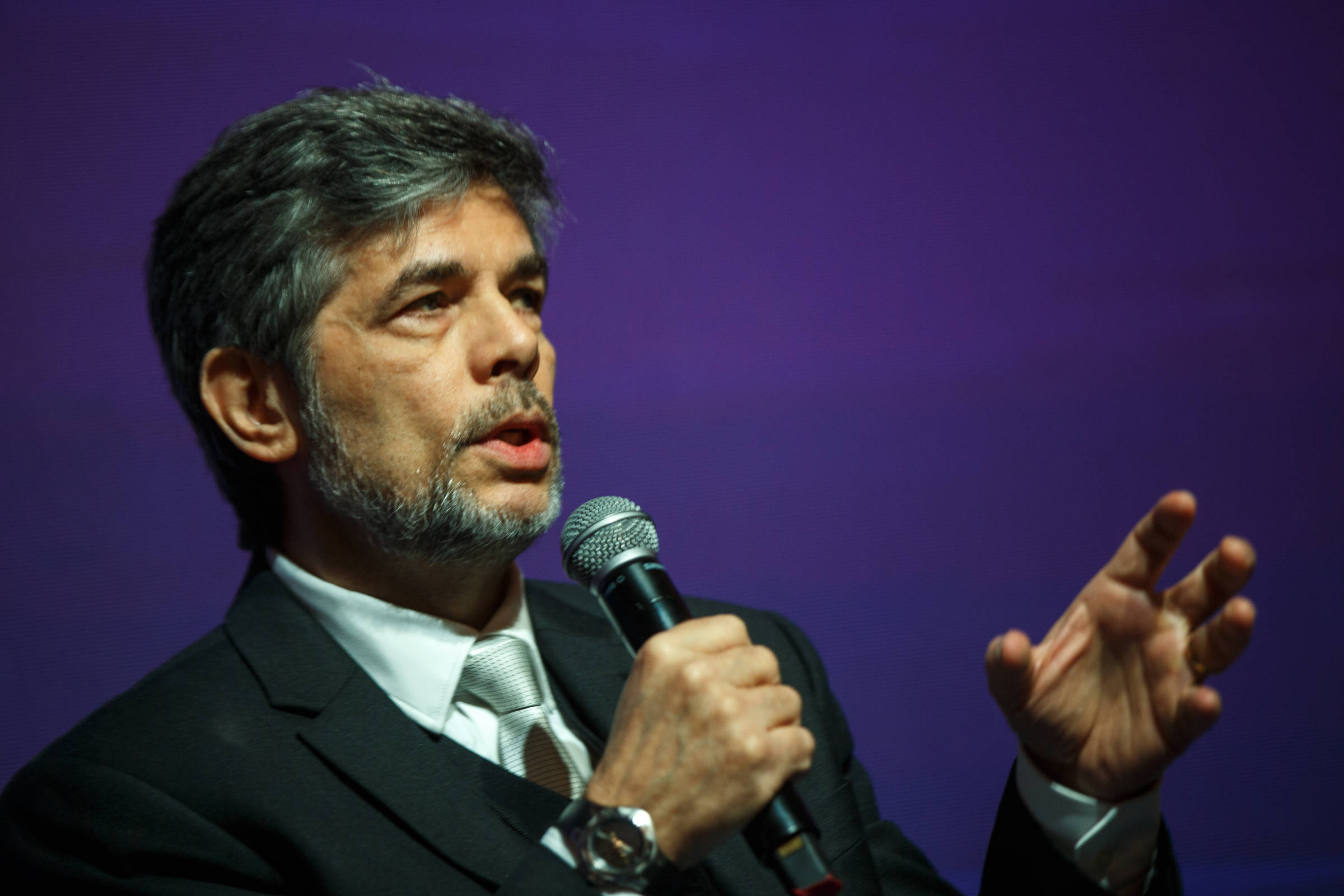 Ex-ministro da Saúde de Bolsonaro vira conselheiro do dr.consulta