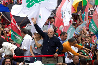 Lula faz campanha com Marina Silva e Simone Tebet em BH