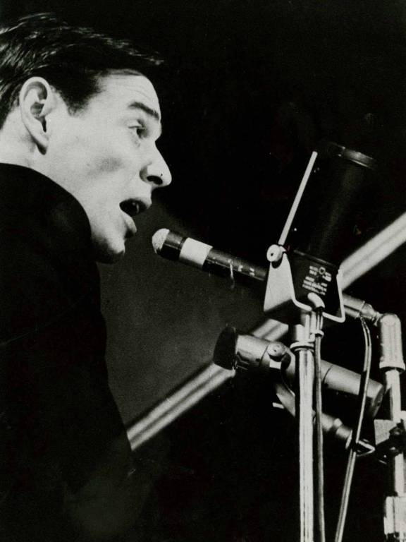 Antonio Carlos Jobim em apresentação no Carnegie Hall, em Nova York (EUA), em novembro de 1962