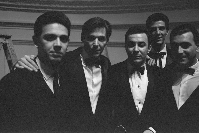 Carlos Lyra, Tom Jobim, João Gilberto, Milton Banana e Normando Santos no Carnegie Hall, em Nova York, em 1962