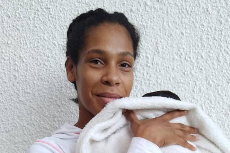 A venezuelana que entrou em trabalho de parto no teto de um trem ao tentar imigrar para os EUA