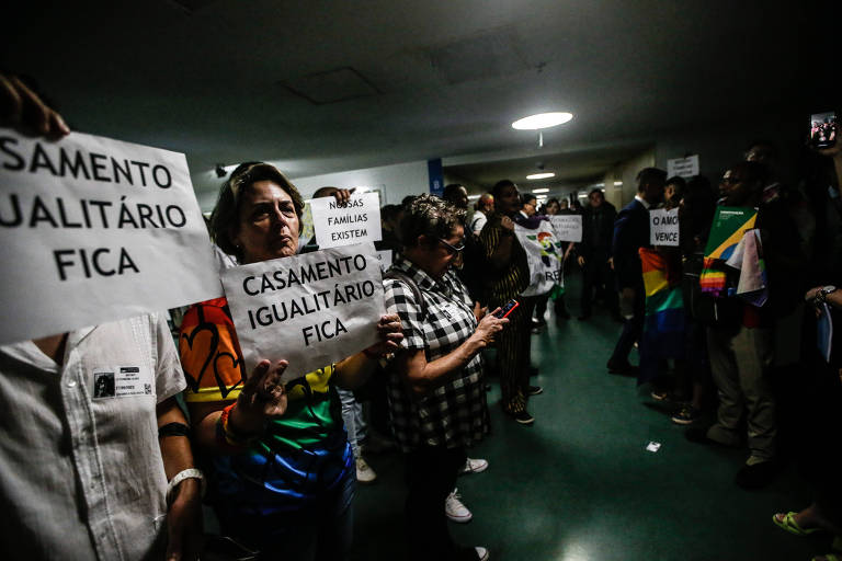 Protesto contra a proibição a casamento de pessoas do mesmo sexo na Câmara
