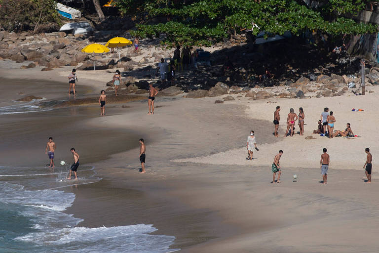 Praia da Vidigal, no Rio de Janeiro, em uma manhã de 2020