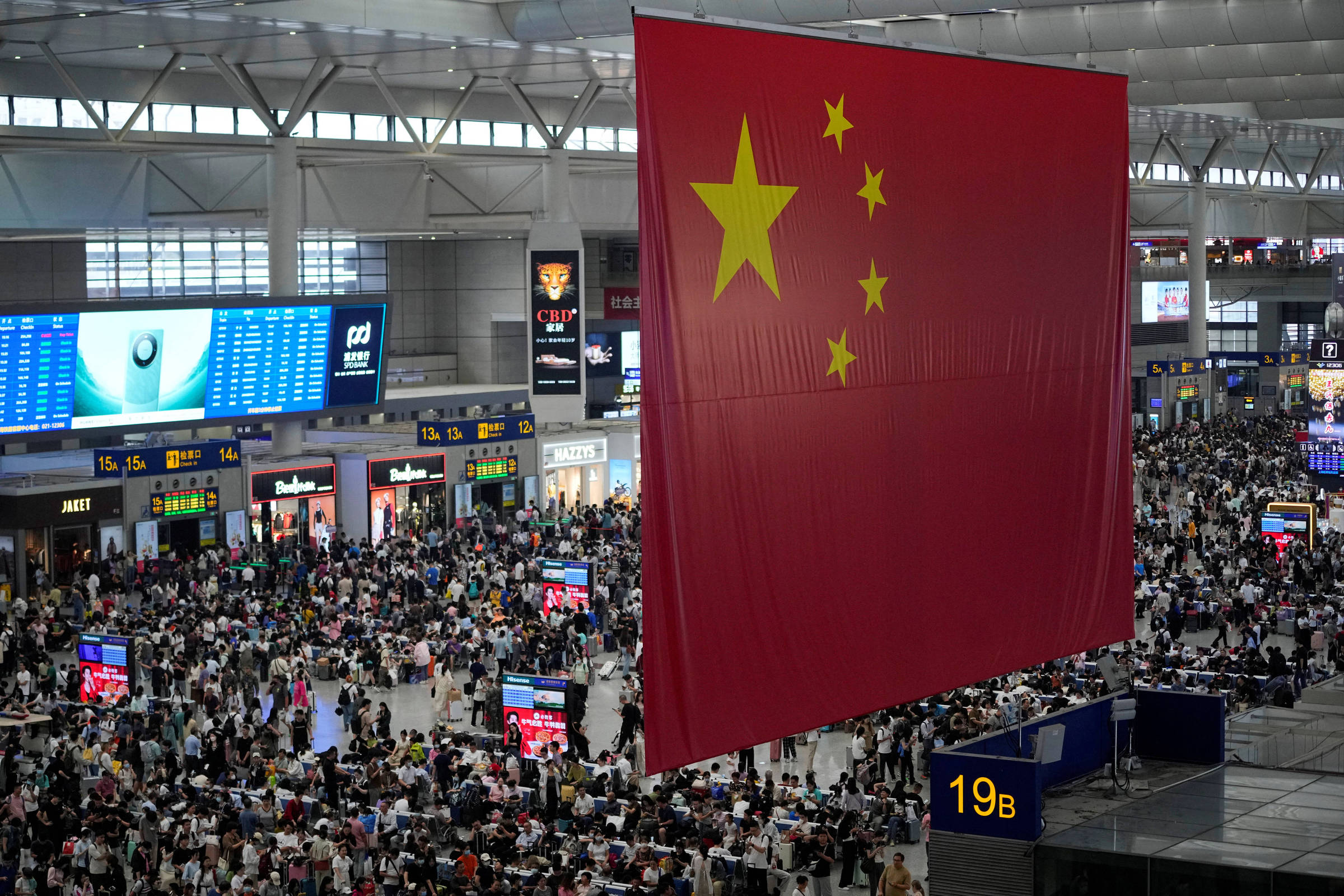 Chinese exchange trips abroad for holidays at home – 09/28/2023 – Market