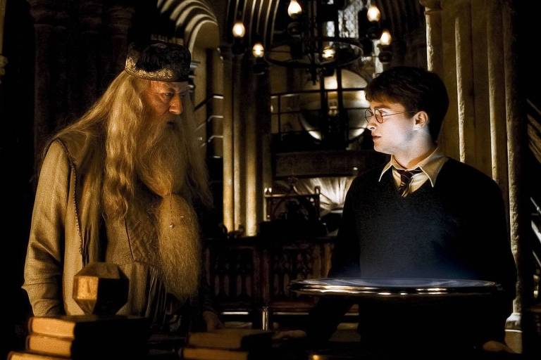 Irreverente e hilário, diz Dan Radcliffe sobre Michael Gambon, o Dumbledore, que morreu aos 82 anos