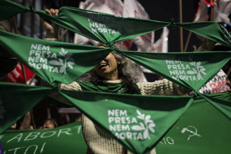 Brasil é uma aberração nas opiniões sobre aborto e drogas