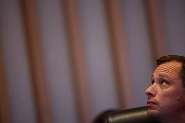 Mauro Cid avalia se mudar para os EUA ou trabalhar como consultor após ficar livre de prisão