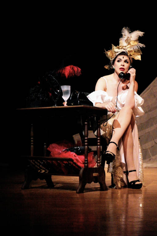 Veja cenas da peça 'Carmen Miranda - Pra Você Gostar de Mim'
