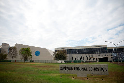 Prefeito de Palmas é alvo da PF em operação sobre venda de sentenças no STJ