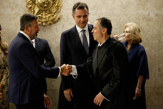 Lira e Pacheco durante posse de Luís Roberto Barroso como presidente do STF