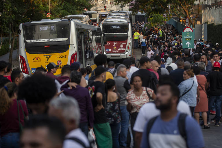 Nova greve de transporte em SP 'é deboche contra a sociedade', diz Tarcísio