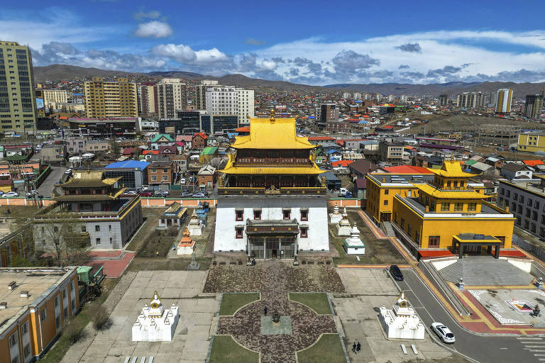 Mosteiro Gandantegchinlen, na cidade de Ulaanbaatar
