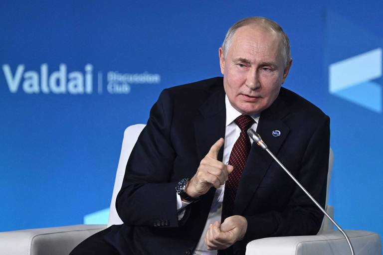Putin durante a reunião do Clube Valdai em Sochi, balneário russo no mar Negro