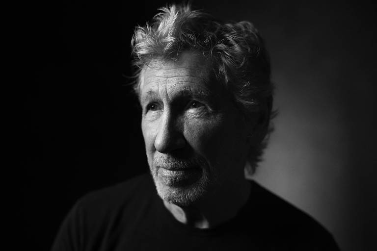 Roger Waters tira força de 'Dark Side of the Moon' em nova releitura prolixa