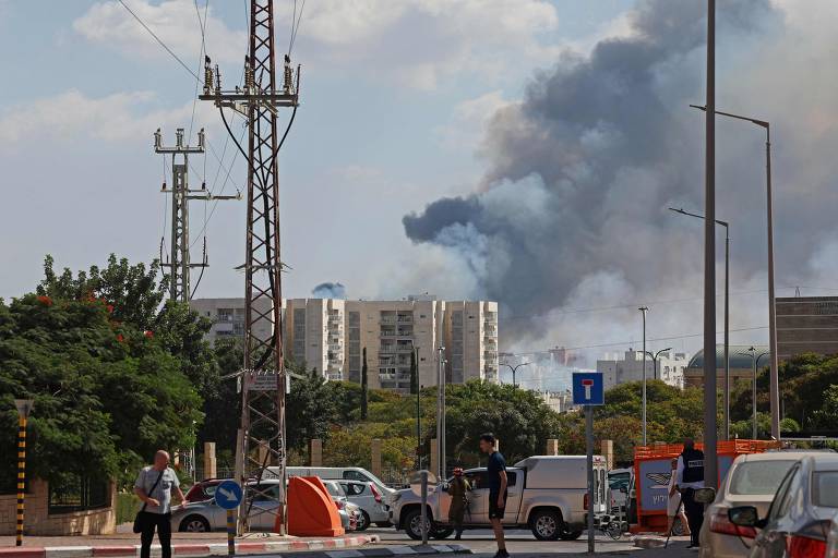 Hamas lança ataque surpresa e de grande escala contra Israel