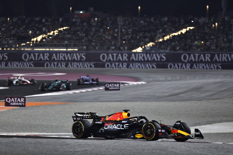 Verstappen conquista o tri e desperta debate sobre seu lugar na história da F1