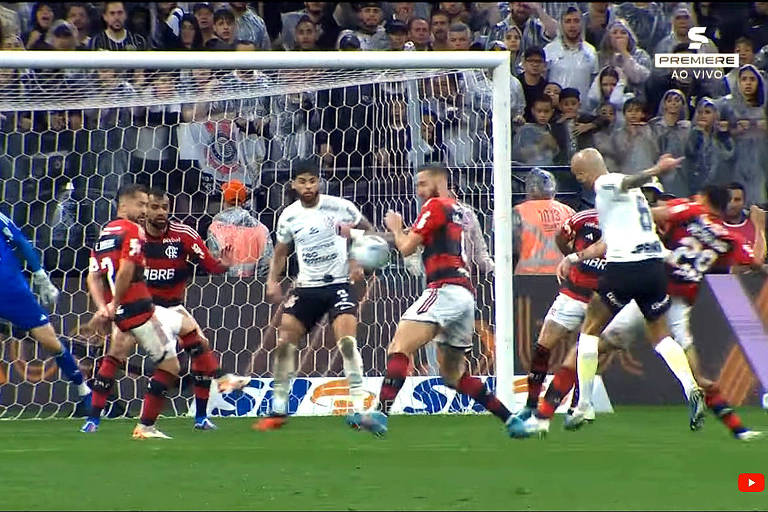 Corinthians empata com Flamengo no retorno de Mano Menezes a Itaquera