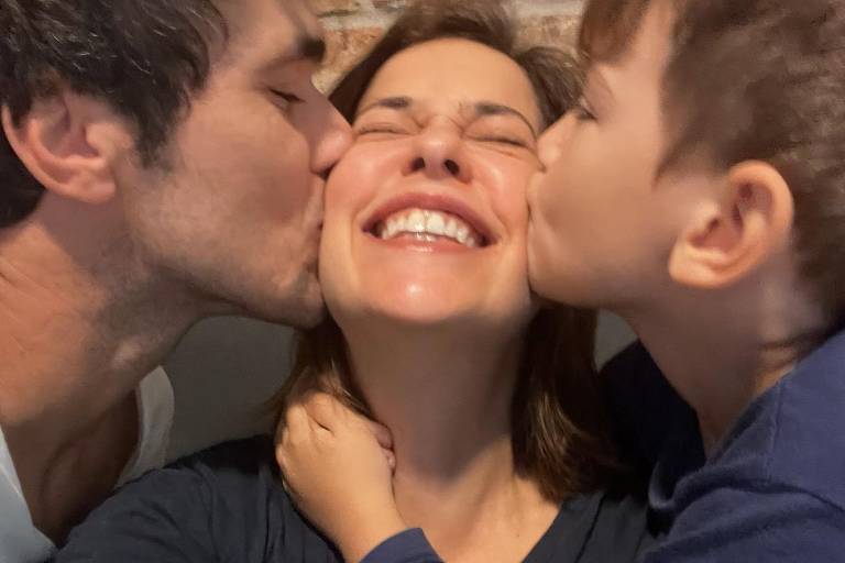 A atriz Paloma Duarte com o marido Bruno Ferrari e o filho Antônio. Ela usou seu perfil do Instagram para contar que recebeu o diagnóstico de endometriose em 2022