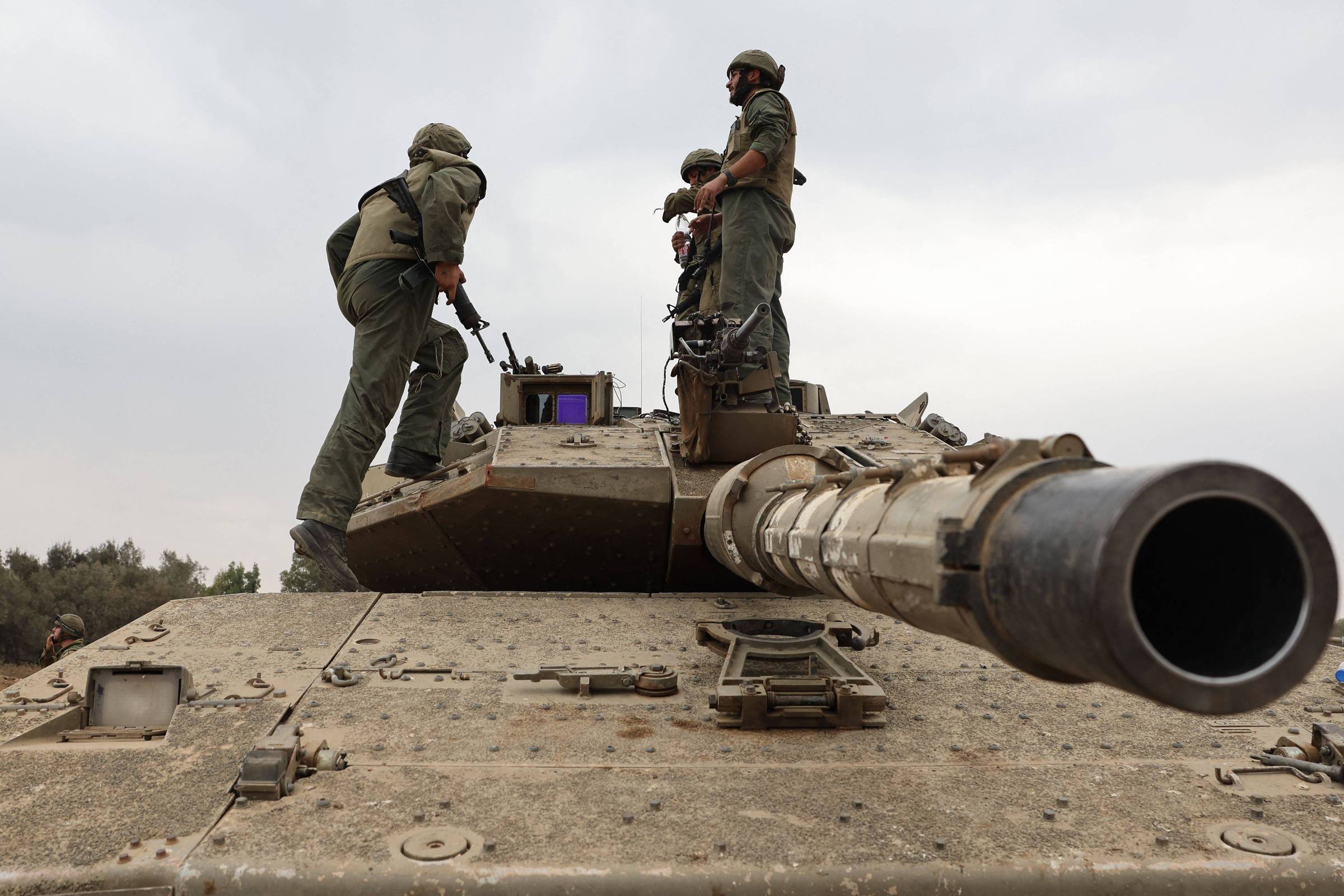 Brasileiro no Exército de Israel vê guerra assimétrica com Hamas