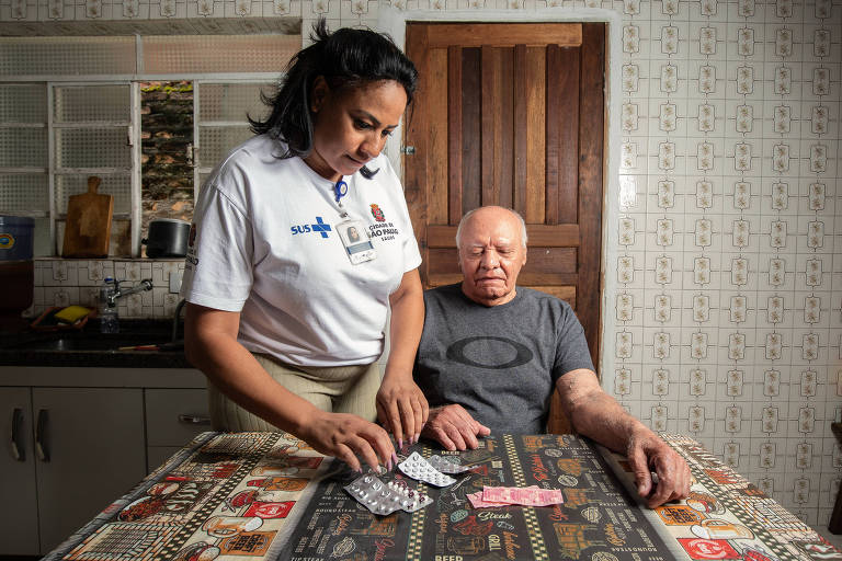 Antenor dos Santos, 85, atendido pelo PAI (Programa Acompanhante de Idosos), da Prefeitura de SP 
