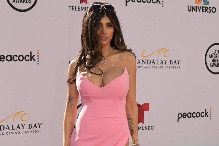 Playboy demite Mia Khalifa após ex-atriz pornô defender ataques terroristas do Hamas