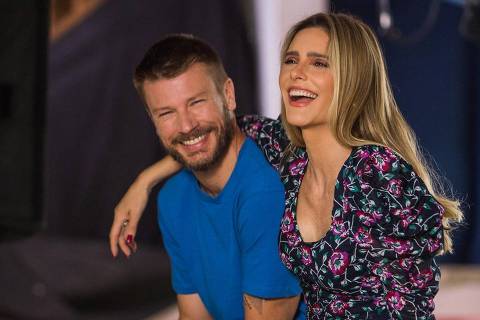 Fernanda Lima e o marido  Rodrigo Hilbert em foto no Instagram