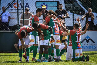 Venezuela surpreende e arranca empate com Brasil em Cuiabá - 12/10