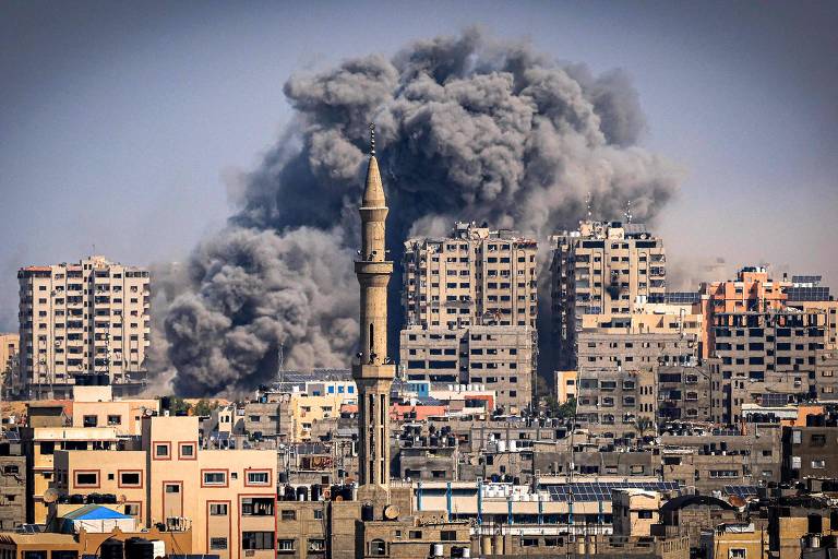 Explosões na Faixa de Gaza pela guerra entre Israel e o grupo terrorista Hamas