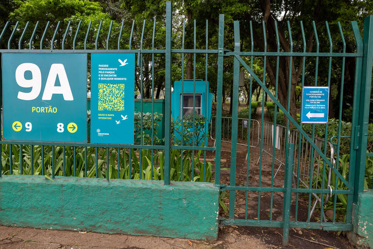 Portão 9A do parque Ibirapuera, na zona sul de São Paulo, permanece fechado durante a semana devido suas características limitadas de infraestrutura que impactam na segurança dos usuários e do patrimônio do parque, segundo a Urbia