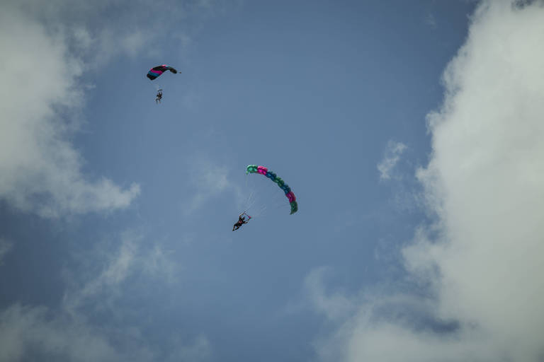 Paraquedista morre durante salto em Boituva (SP)