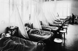 An influenza ward of a U.S. Army hospital in Aix-Les-Bains, France, circa 1918. (U.S. Army via The New York Times)
