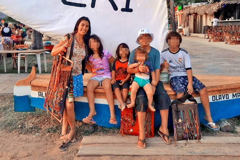Imigrante paraguaia e cinco filhos dormem em rodoviária de Fortaleza