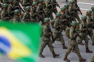 Desfile de soldados do Exército nas comemorações dos 201 anos da Independência, em São Paulo