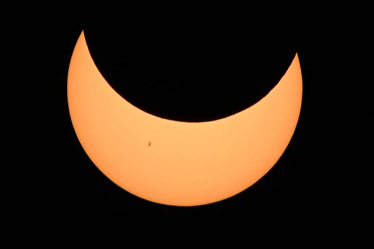 Veja os horários nas capitais do eclipse anular do Sol, neste sábado (14)