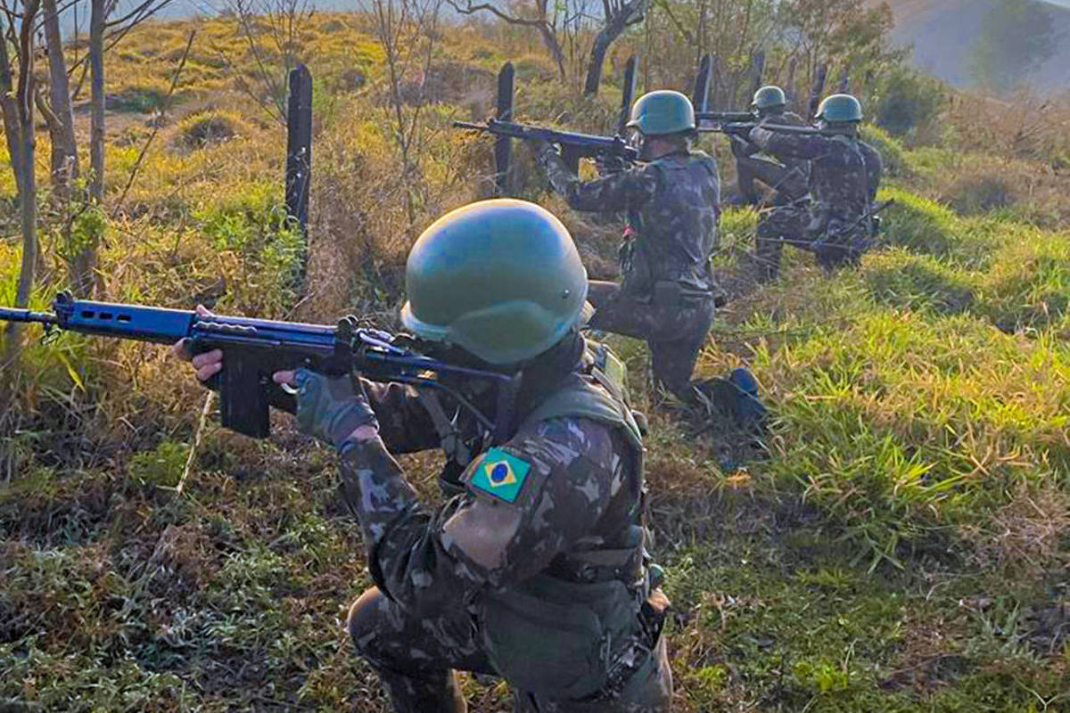 Armas desaparecidas: Exército mantém 160 militares aquartelados